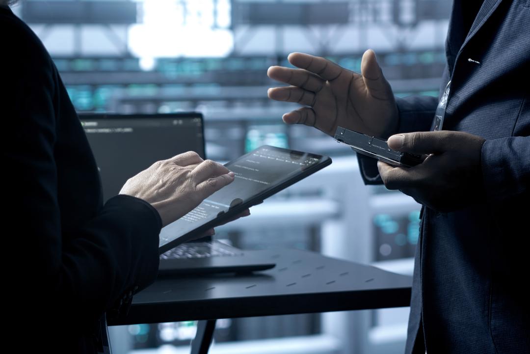 Navigating In-House and Third-Party Software: A Strategic Approach for Enterprise IT Leaders